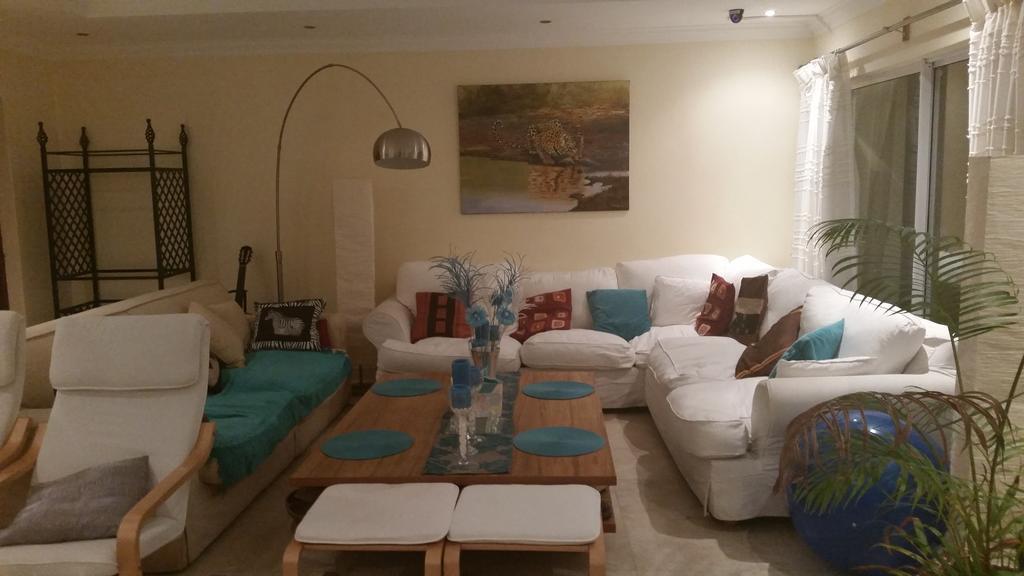 Natalie Guesthouse Bloubergstrand Esterno foto