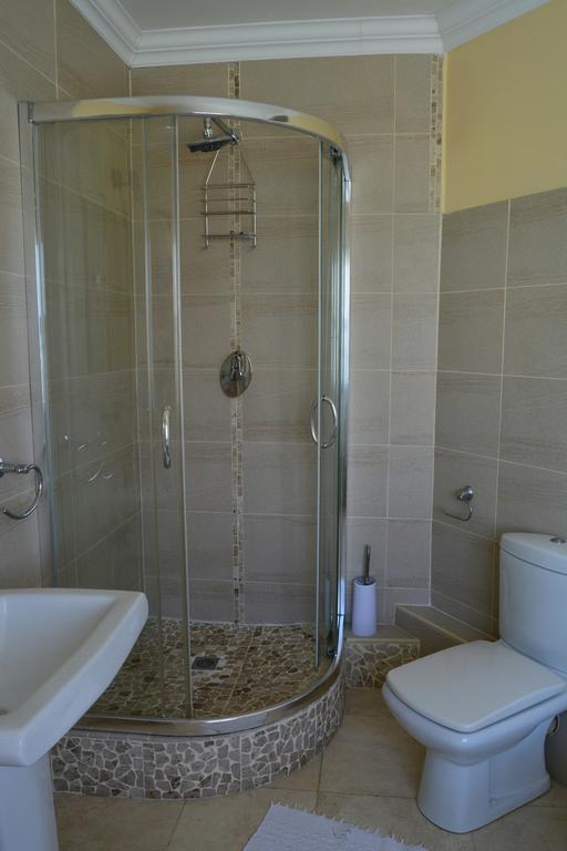 Natalie Guesthouse Bloubergstrand Esterno foto